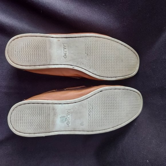 Men's Aldo Loafers Light & Brown Slip-Ons - Picture 3 of 8